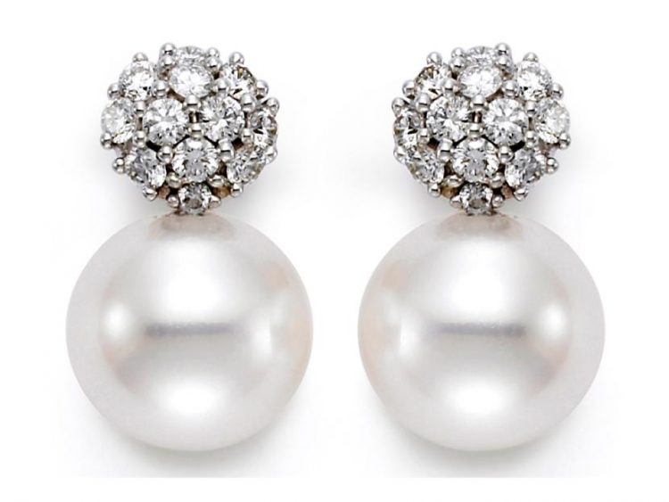 MASTOLONI - 18K White Gold 7.5-8MM White Round Cultured Pearl Earring with 24 Diamonds 0.24 TCW