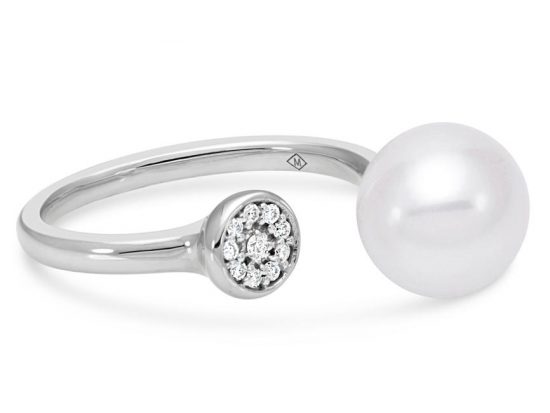 MASTOLONI - 18K White Gold 9-9.5MM White Round Cultured Pearl Ring with 10 Diamonds 0.06 TCW