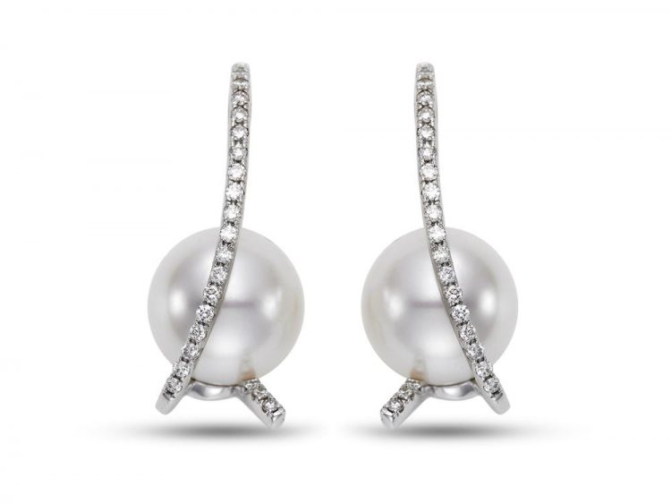 MASTOLONI - 18K White Gold 10.5MM White Round South Sea Pearl Earring with 44 Diamonds 0.36 TCW