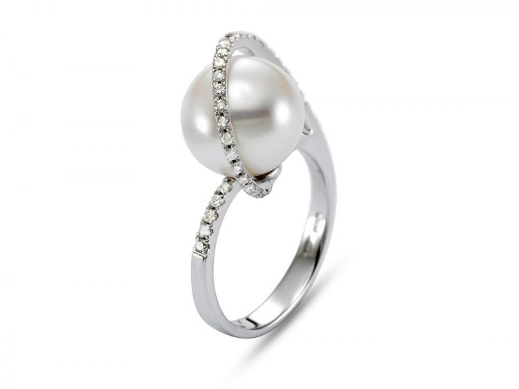 MASTOLONI - 18K White Gold 11MM White Round South Sea Pearl Ring with 31 Diamond 0.30 TCW